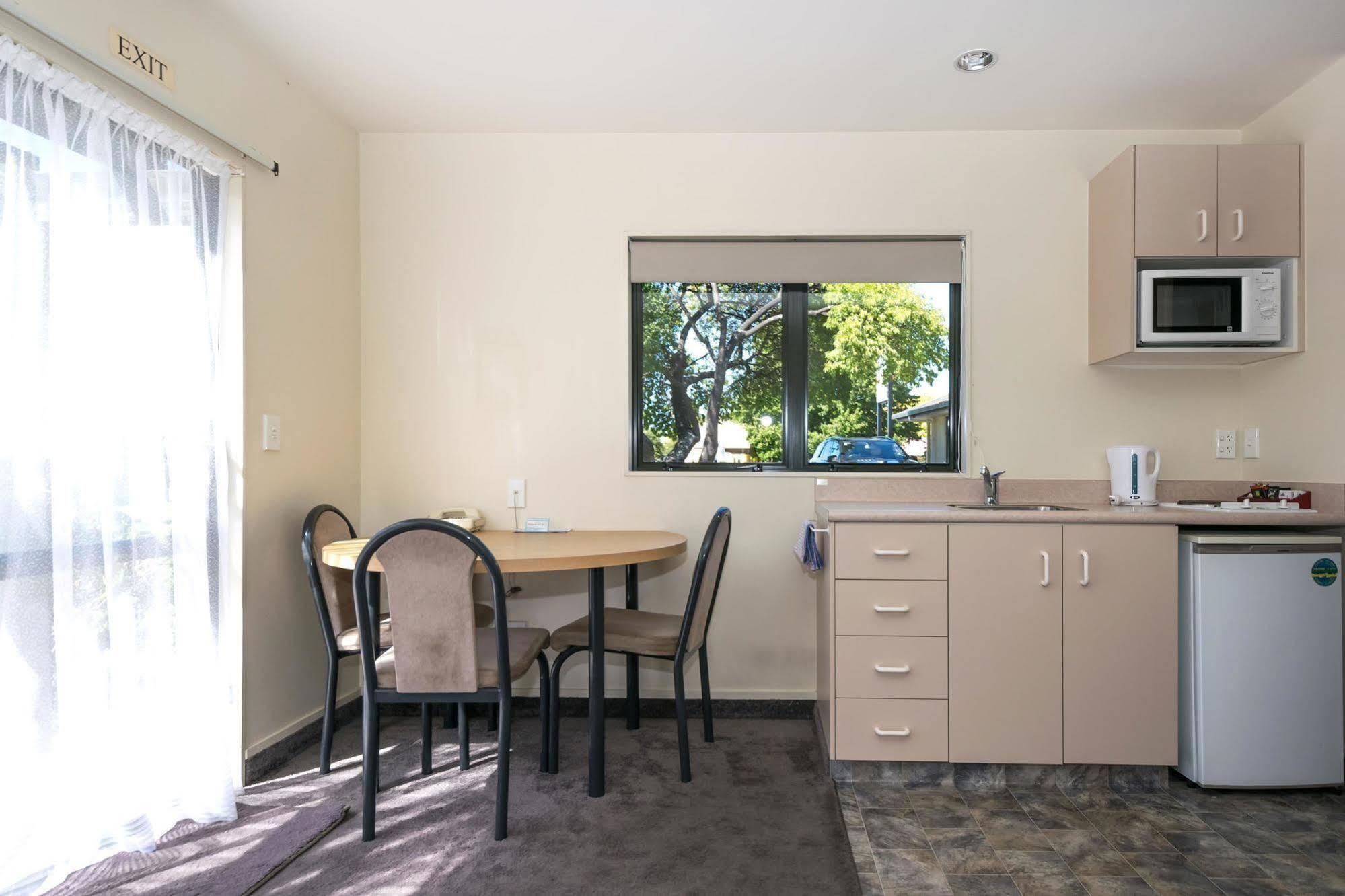 Motel Ashleigh Court